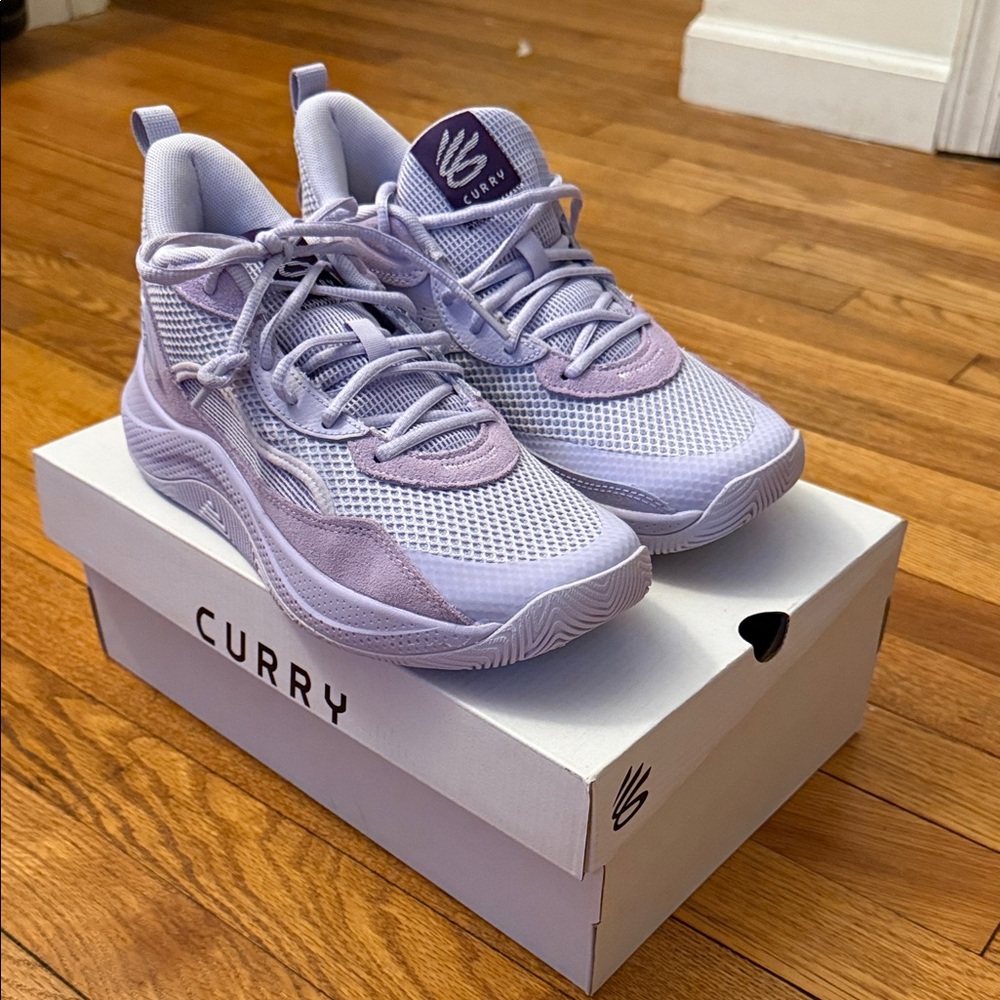 Under Armour Sneakers